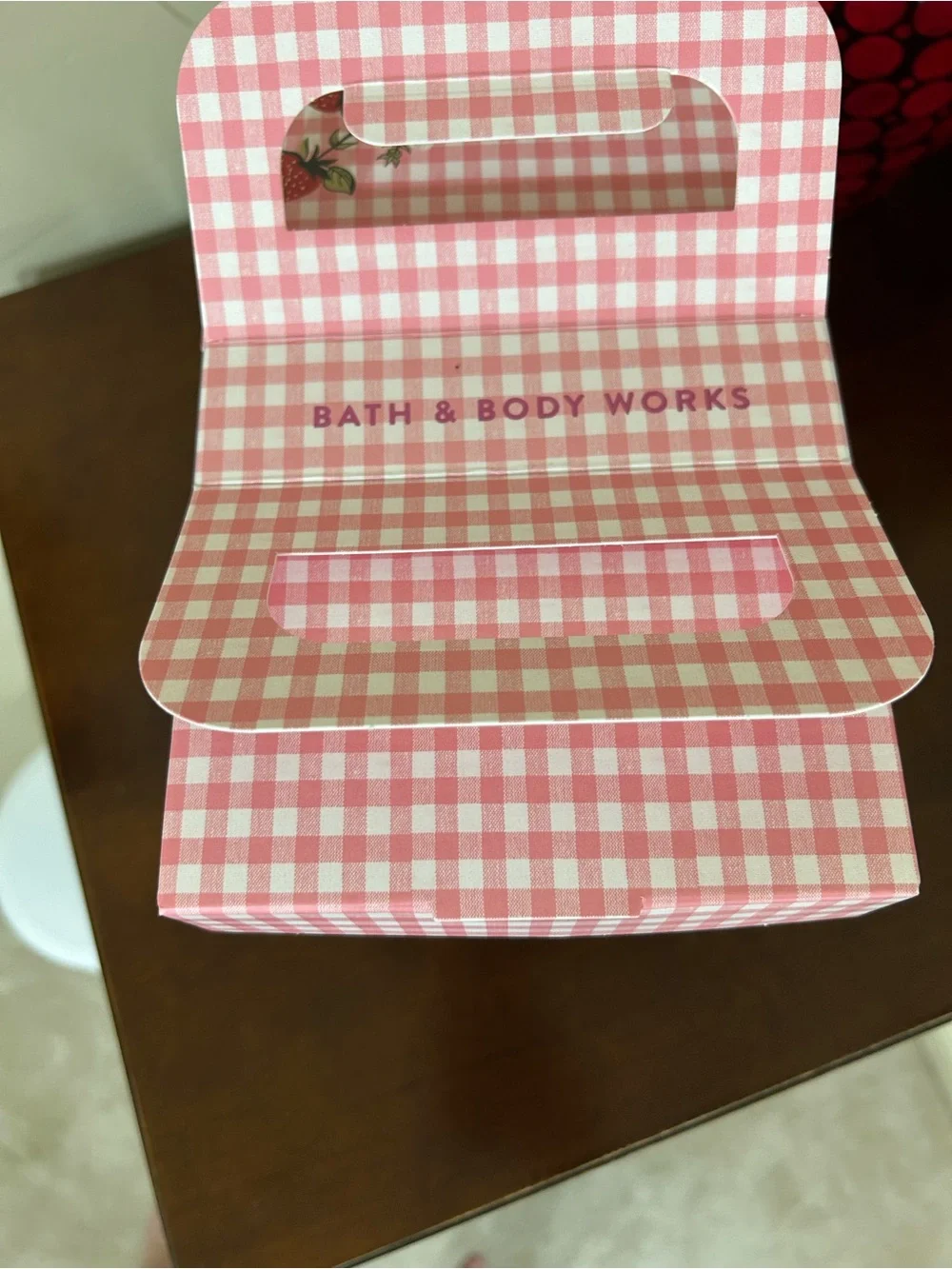 Bath & Body Works 7 Piece Picnic Gift Set - Gingham Gorgeous and Fresh Cut Lilac